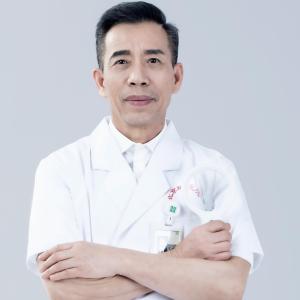 覃迅云